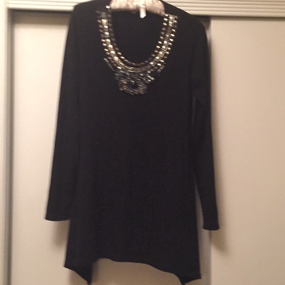 Jewel V neck top